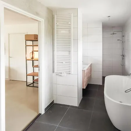 Awesome In With Wifi And 4 Bedrooms Holiday home Den Oever