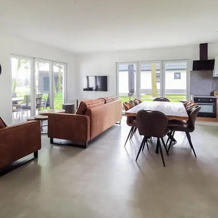 Awesome In With Wifi And 4 Bedrooms Holiday home *