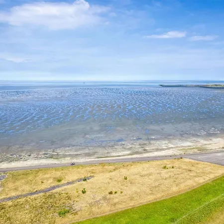 Awesome In With Wifi And 4 Bedrooms Holiday home